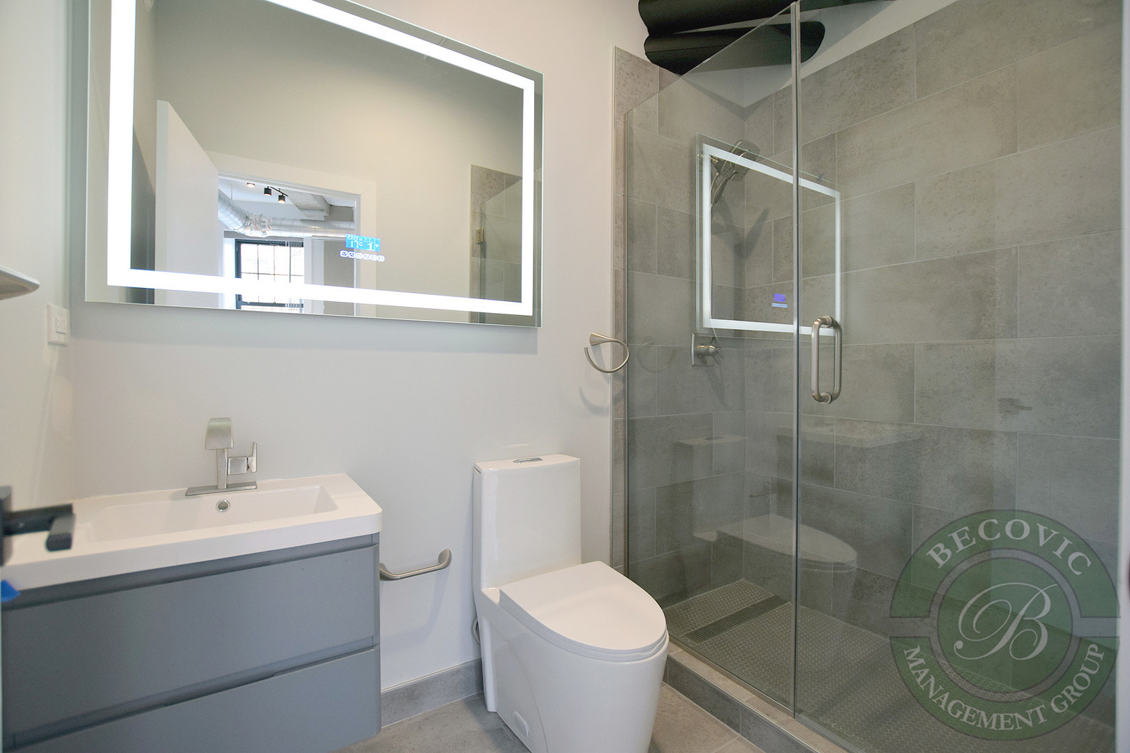 7645 N SHERIDAN Road Unit: 112