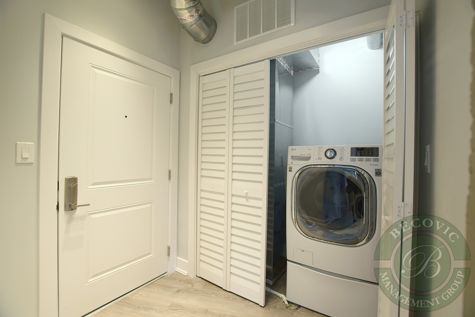 7645 N SHERIDAN Road Unit: 112