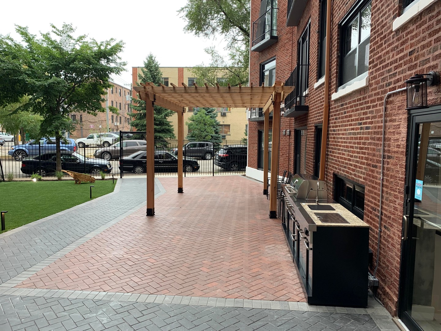 7645 N SHERIDAN Road Unit: 112