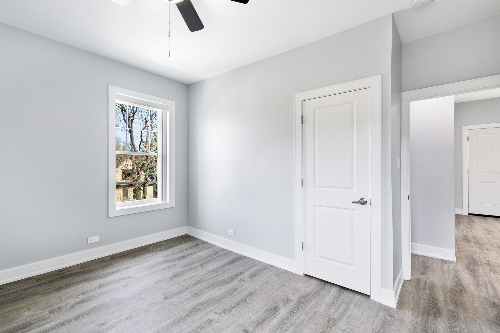 6954 N Wolcott Avenue Unit: 1