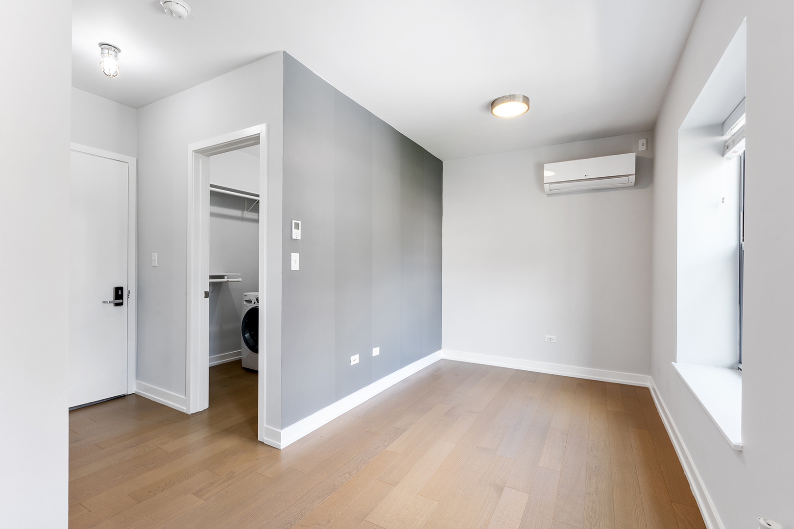 6019 N Winthrop Avenue Unit: 206