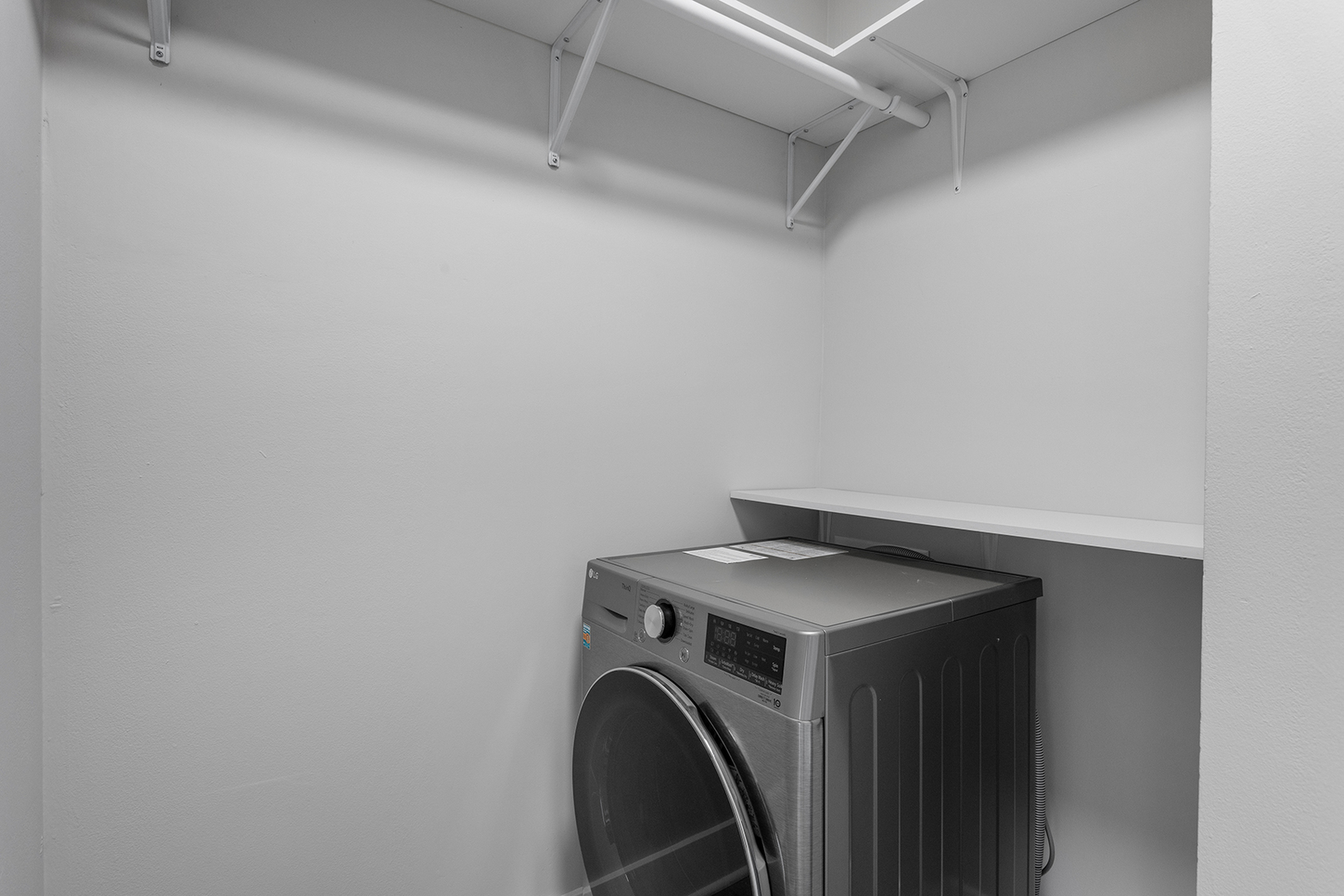 6166 N Sheridan Road Unit: 4F