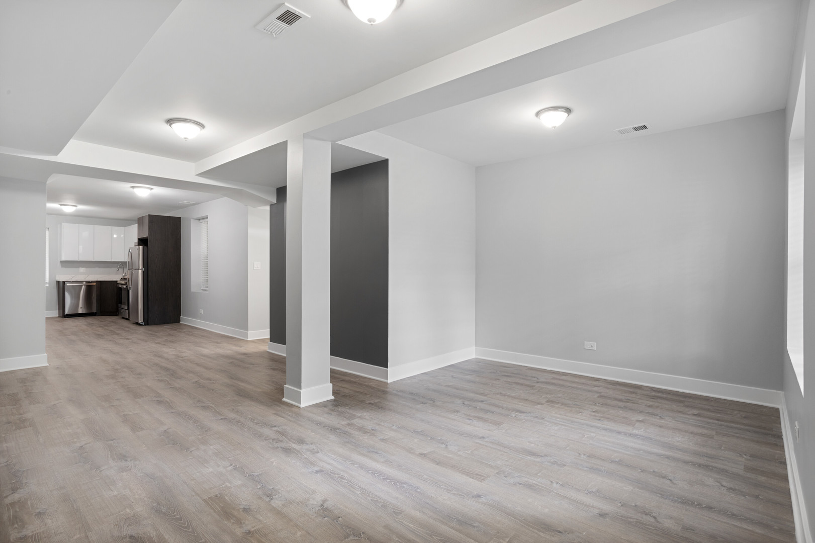 7326 N Damen Avenue Unit: G