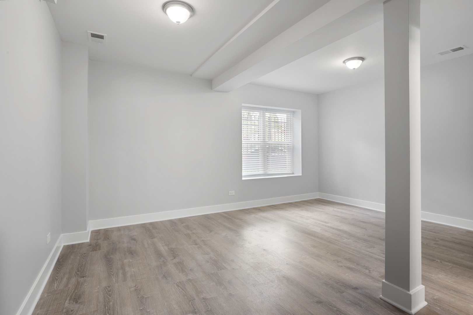 7326 N Damen Avenue Unit: G