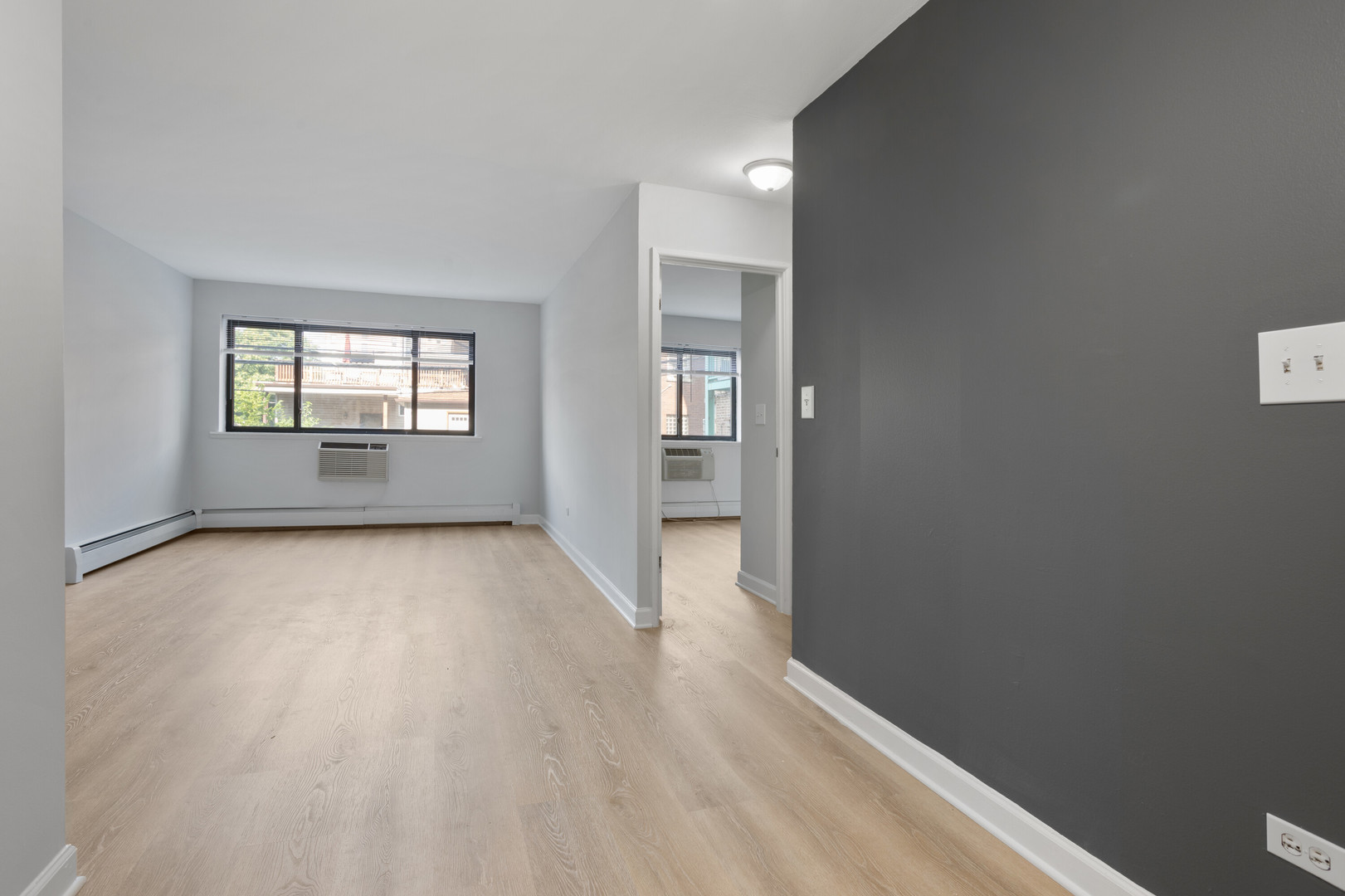 6758 N Sheridan Avenue Unit: 240