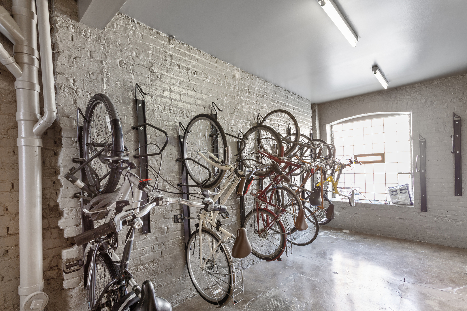 6019 N Winthrop Avenue Unit: 412