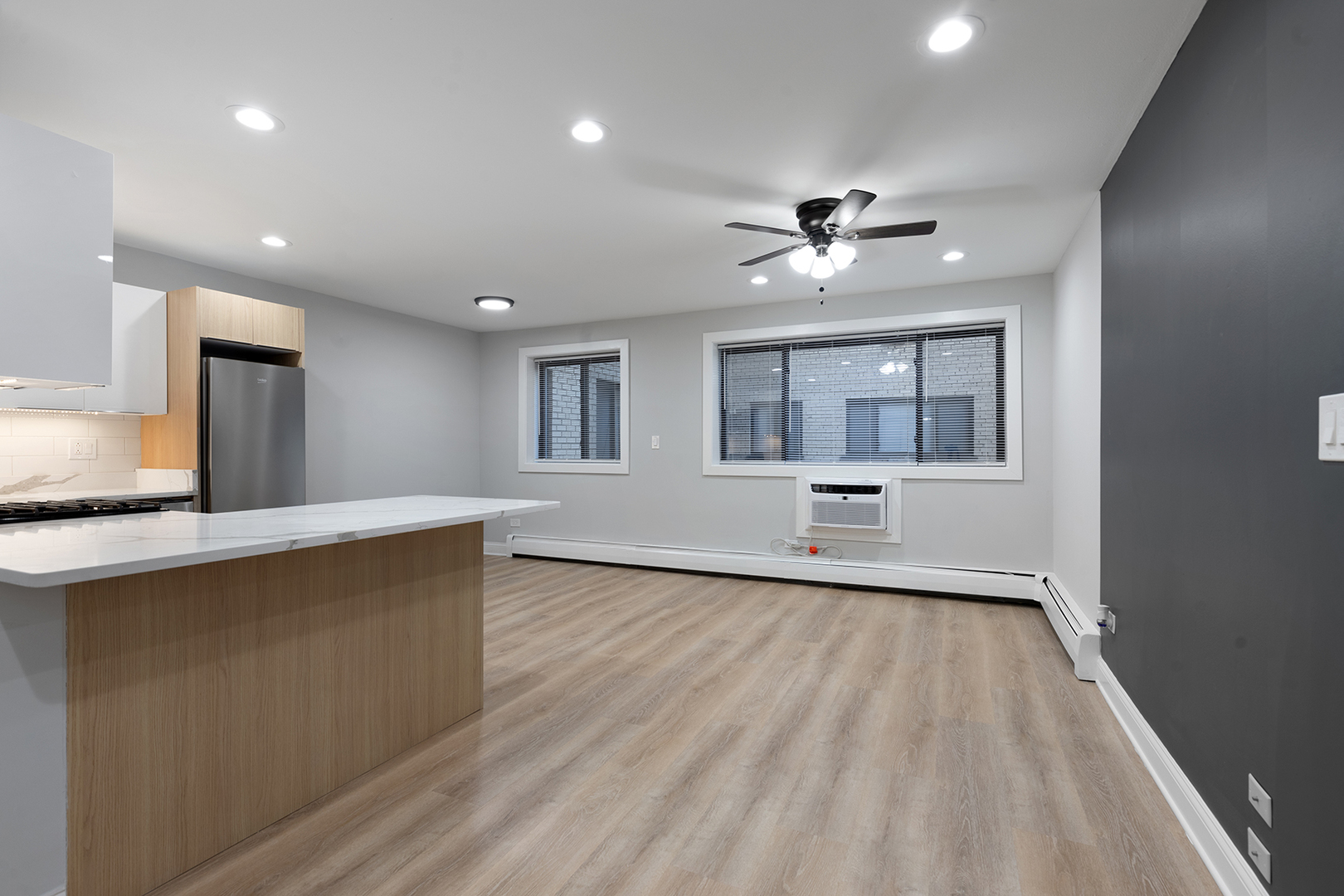 6758 N Sheridan Avenue Unit: 245