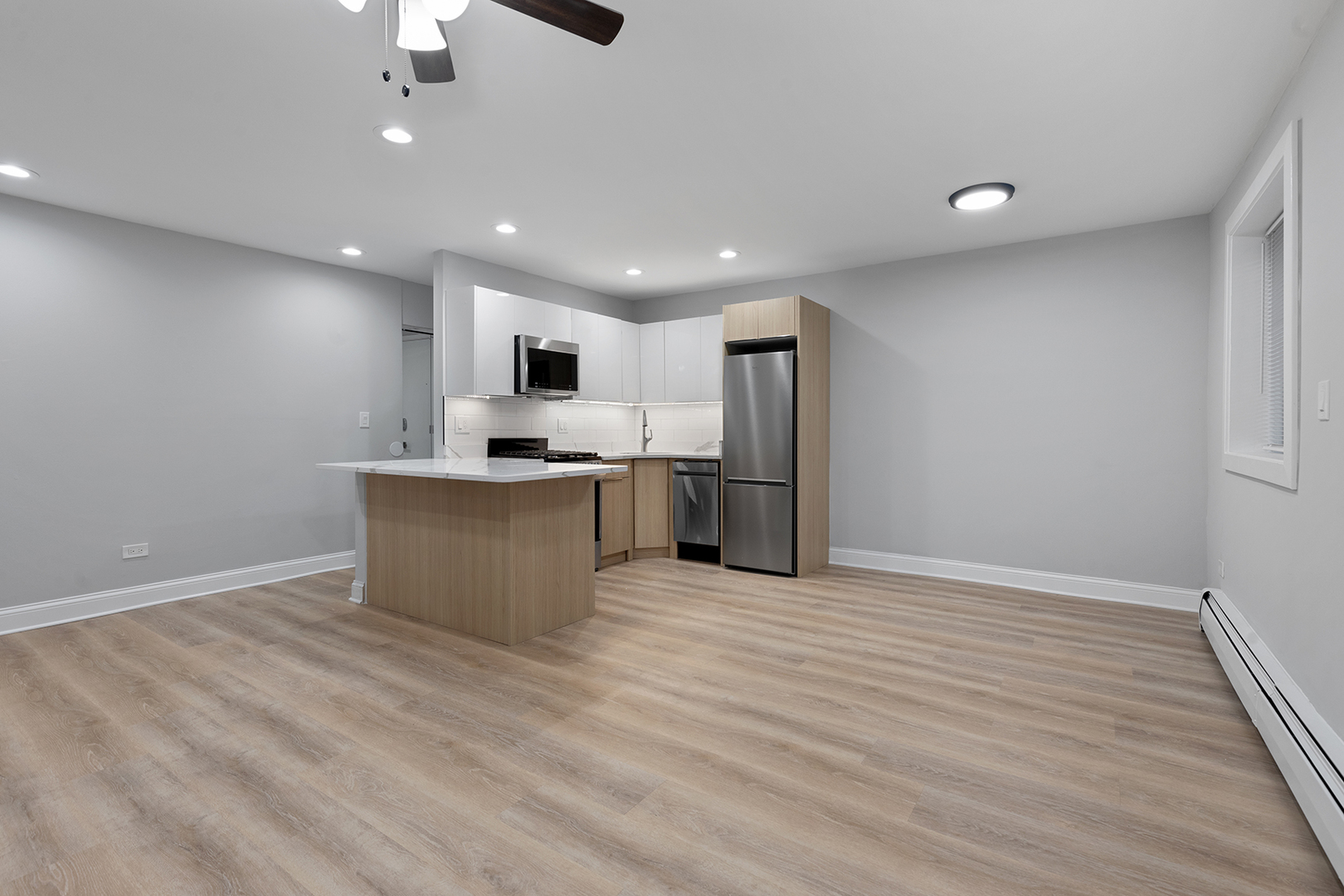 6758 N Sheridan Avenue Unit: 245