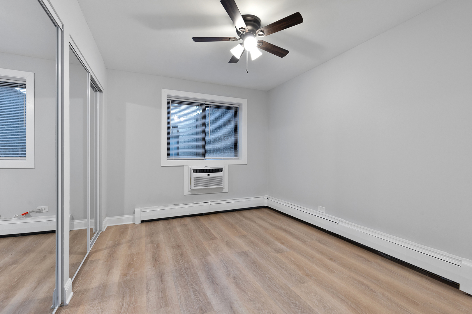 6758 N Sheridan Avenue Unit: 245