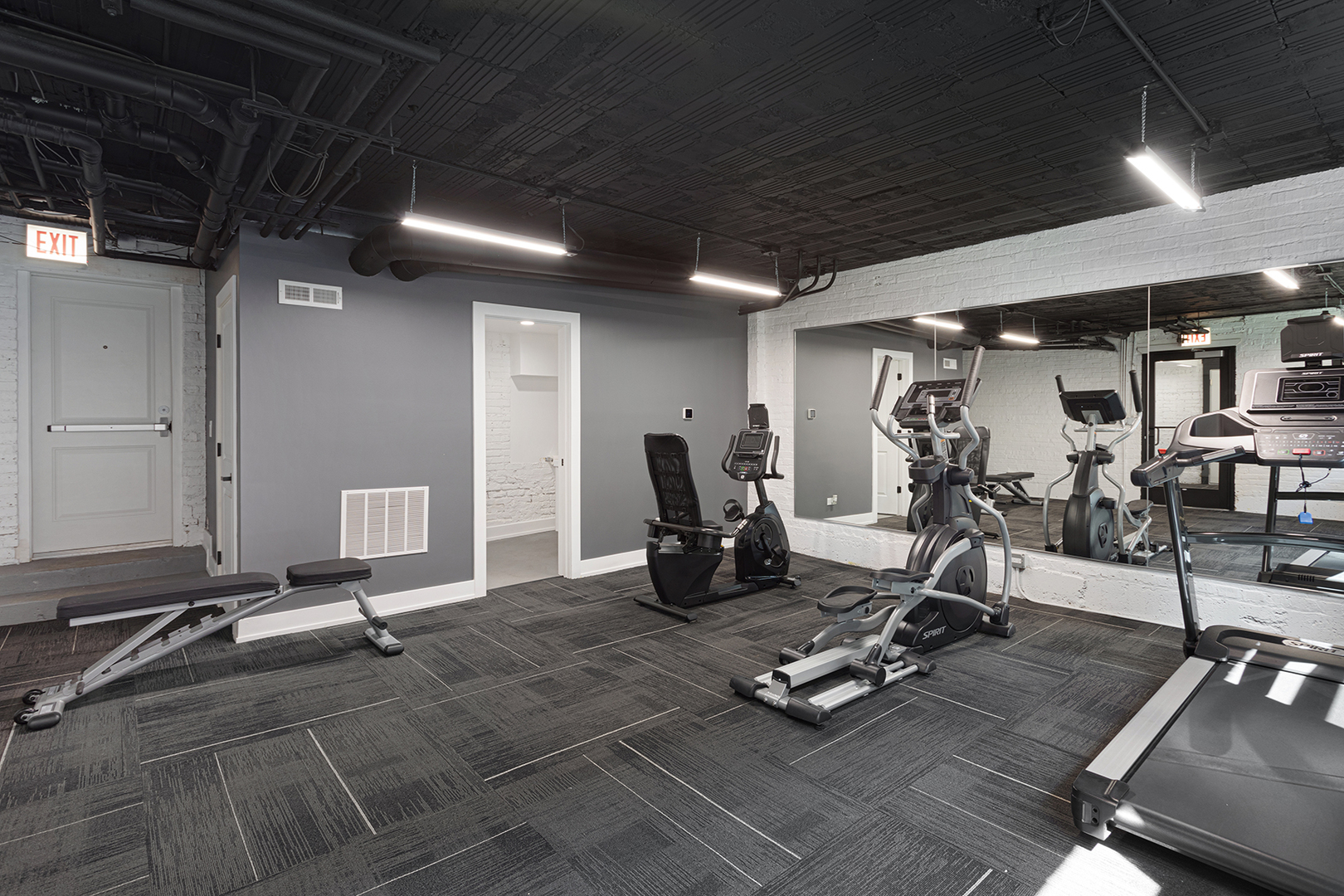 1558.5 W Juneway Terrace Unit: 2S