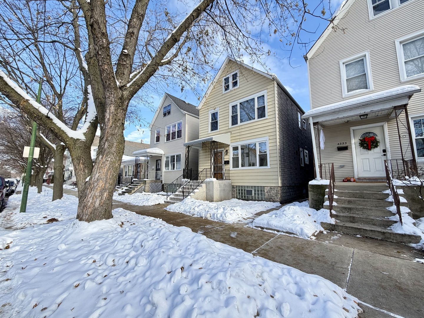 4351 S Maplewood Avenue Unit: 1