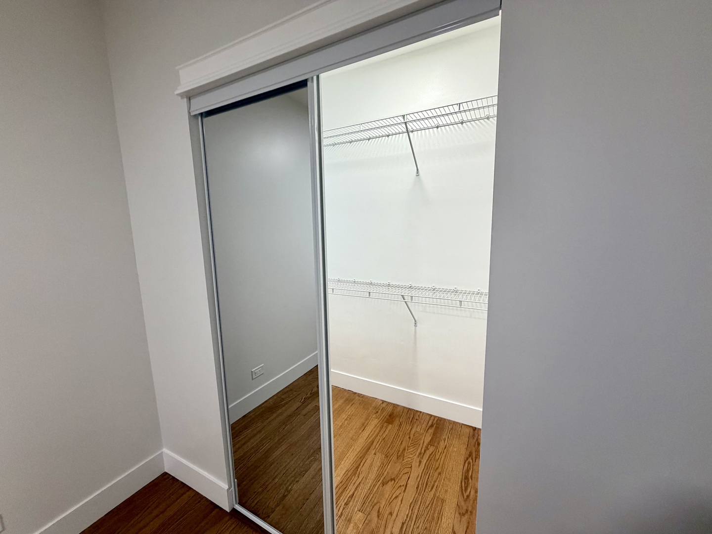 4351 S Maplewood Avenue Unit: 1