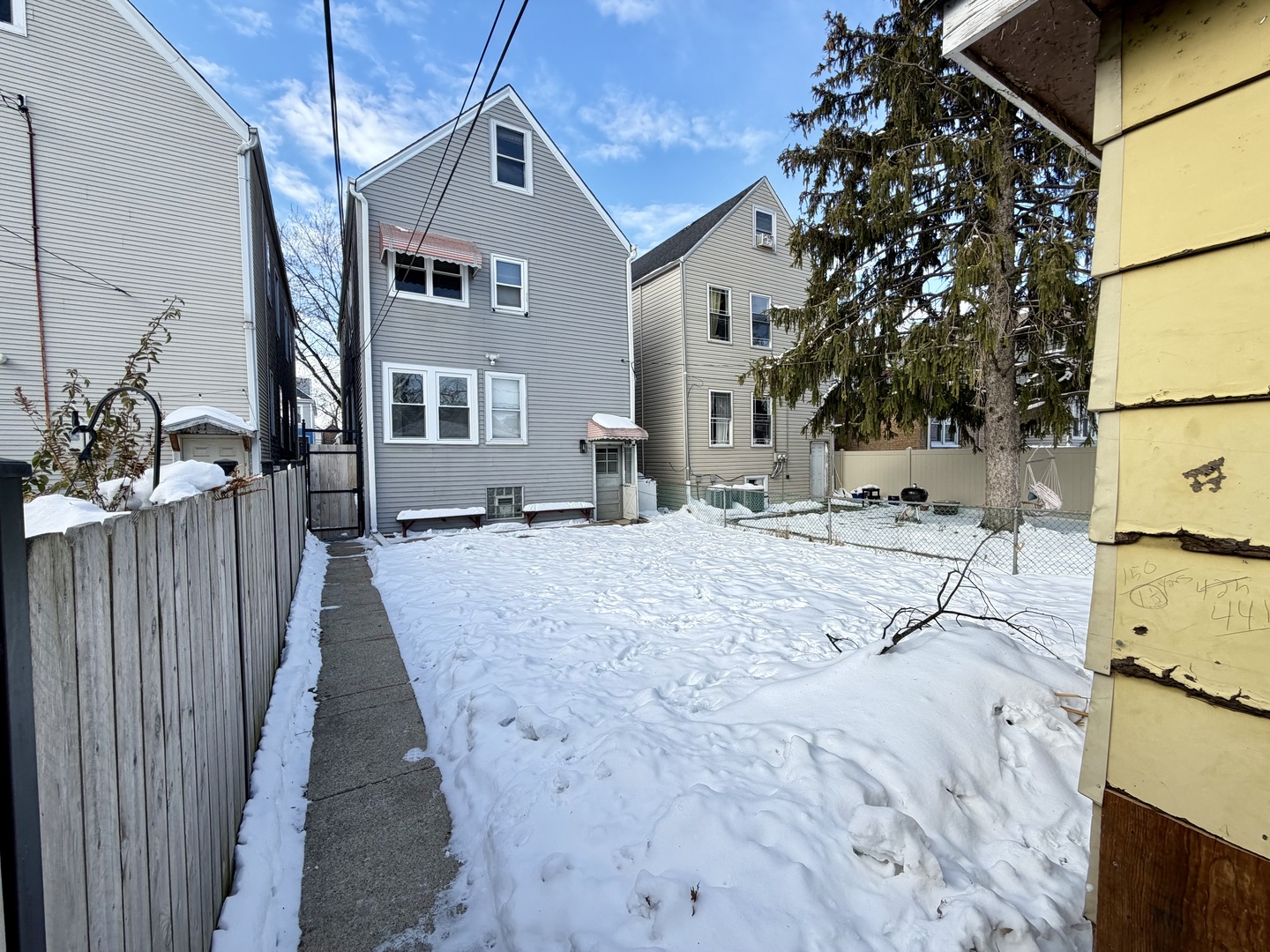 4351 S Maplewood Avenue Unit: 1