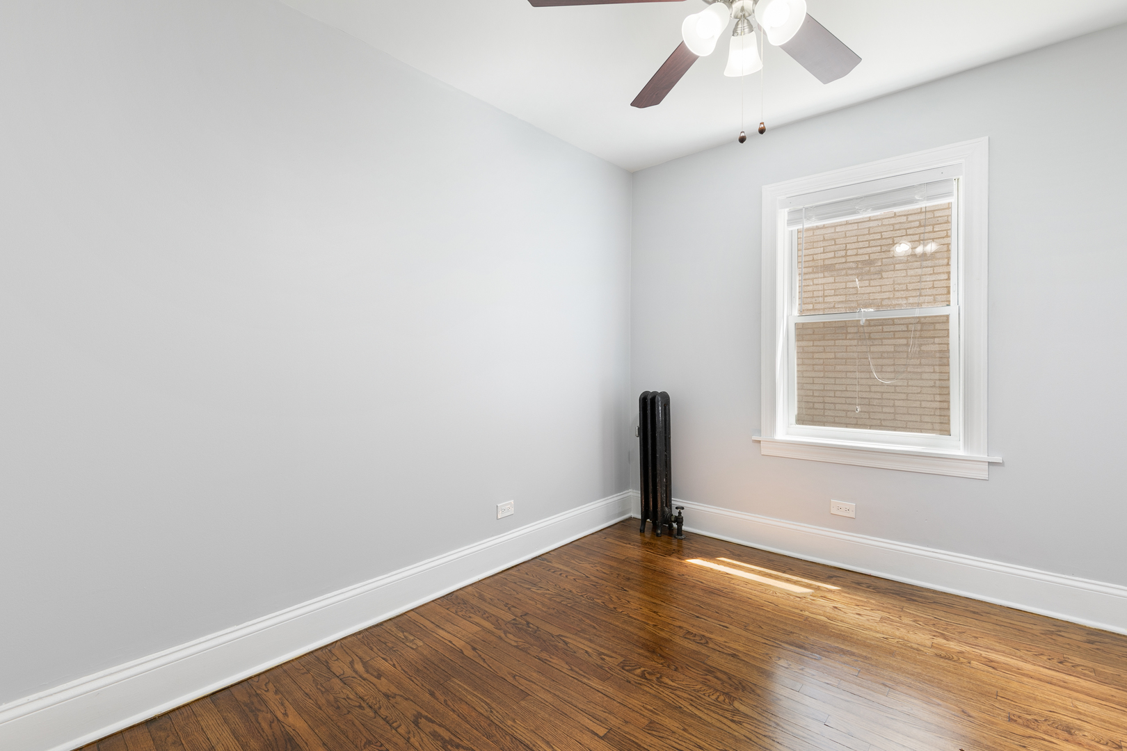 1611 W Juneway Terrace Unit: 2F