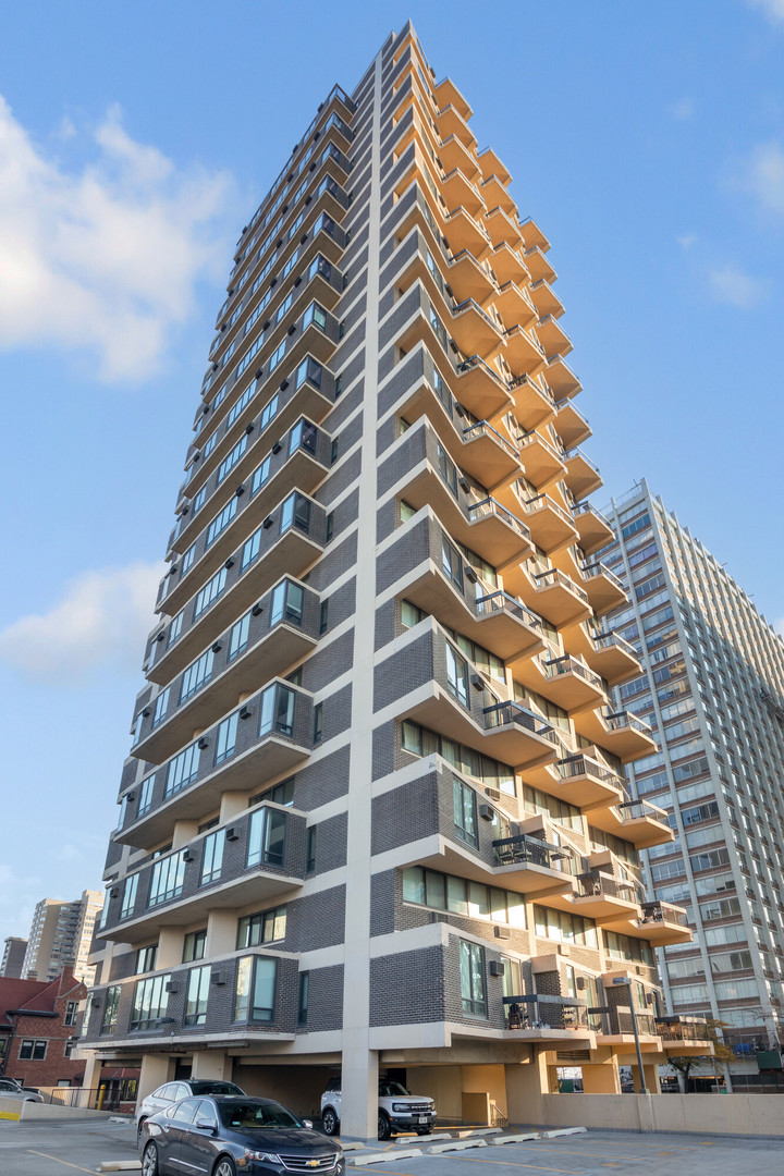 6166 N Sheridan Road Unit: 28E