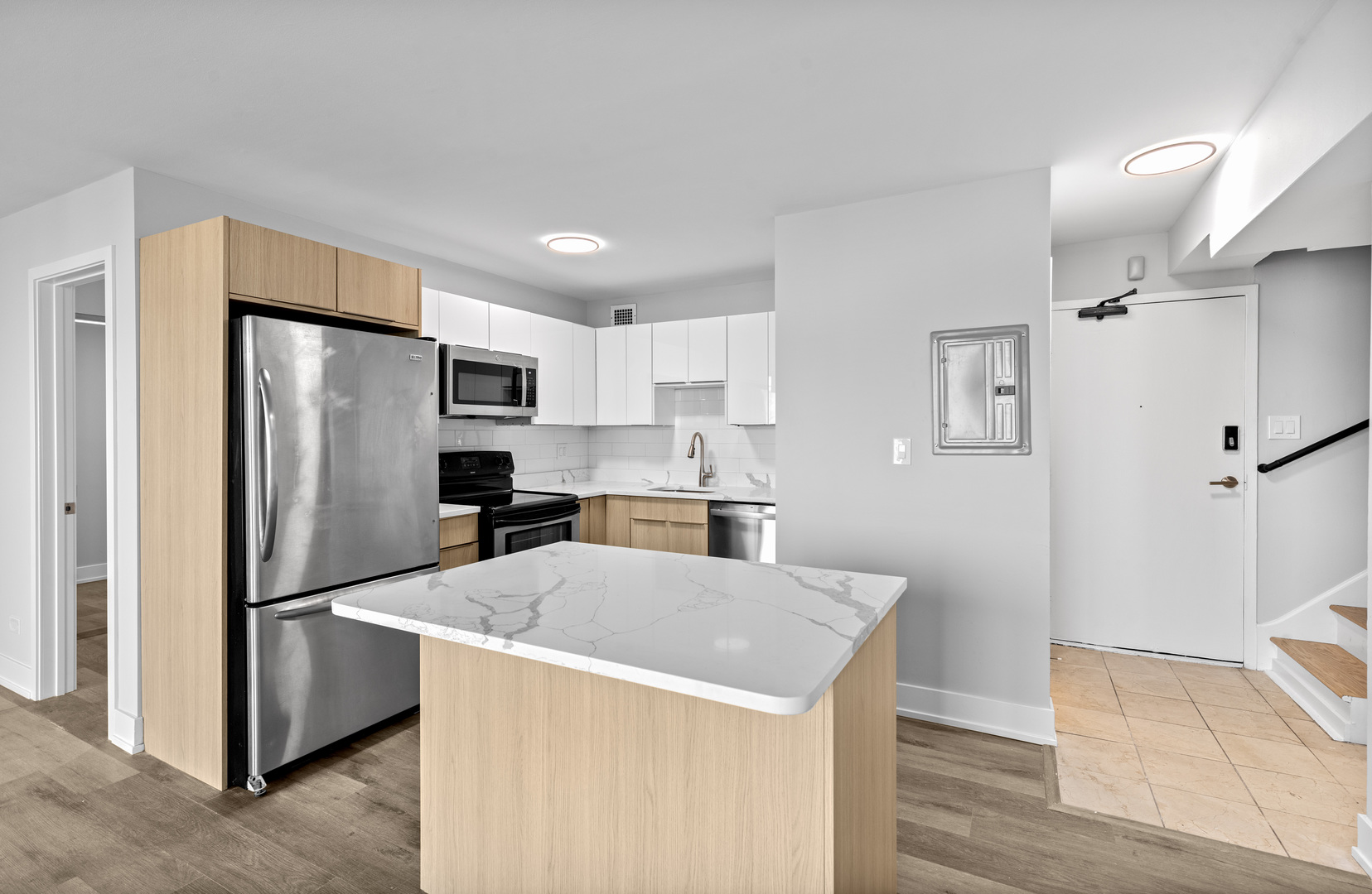 6166 N Sheridan Road Unit: 28E