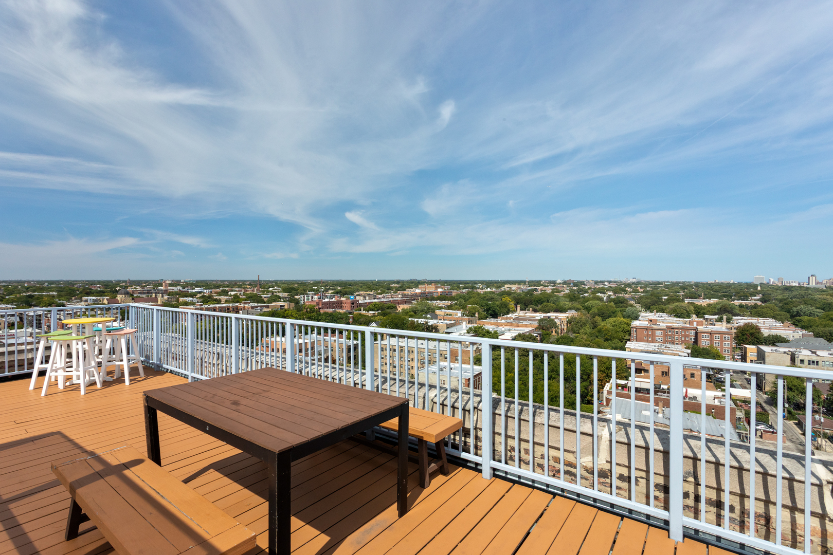 1325 W Wilson Avenue Unit: 1101