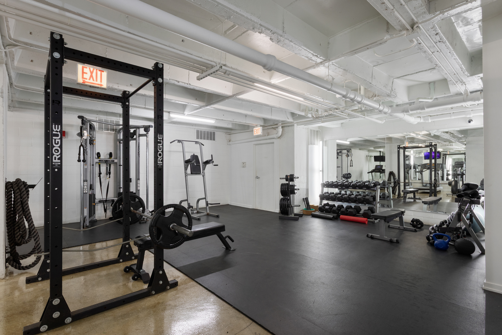 1325 W Wilson Avenue Unit: 1101