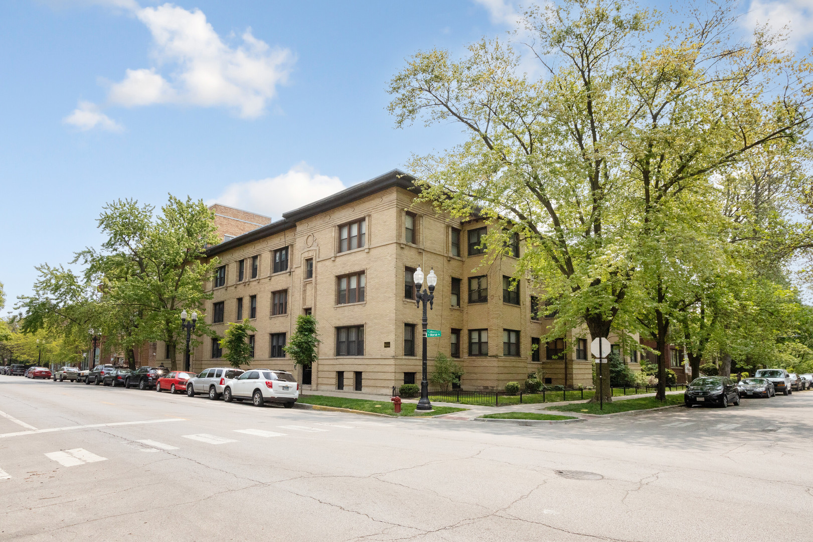 1243 W Morse Avenue Unit: 3
