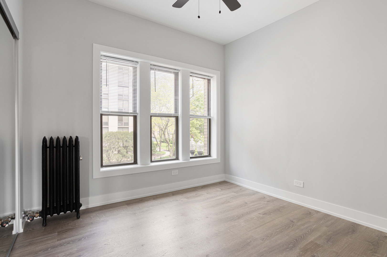 1243 W Morse Avenue Unit: 3