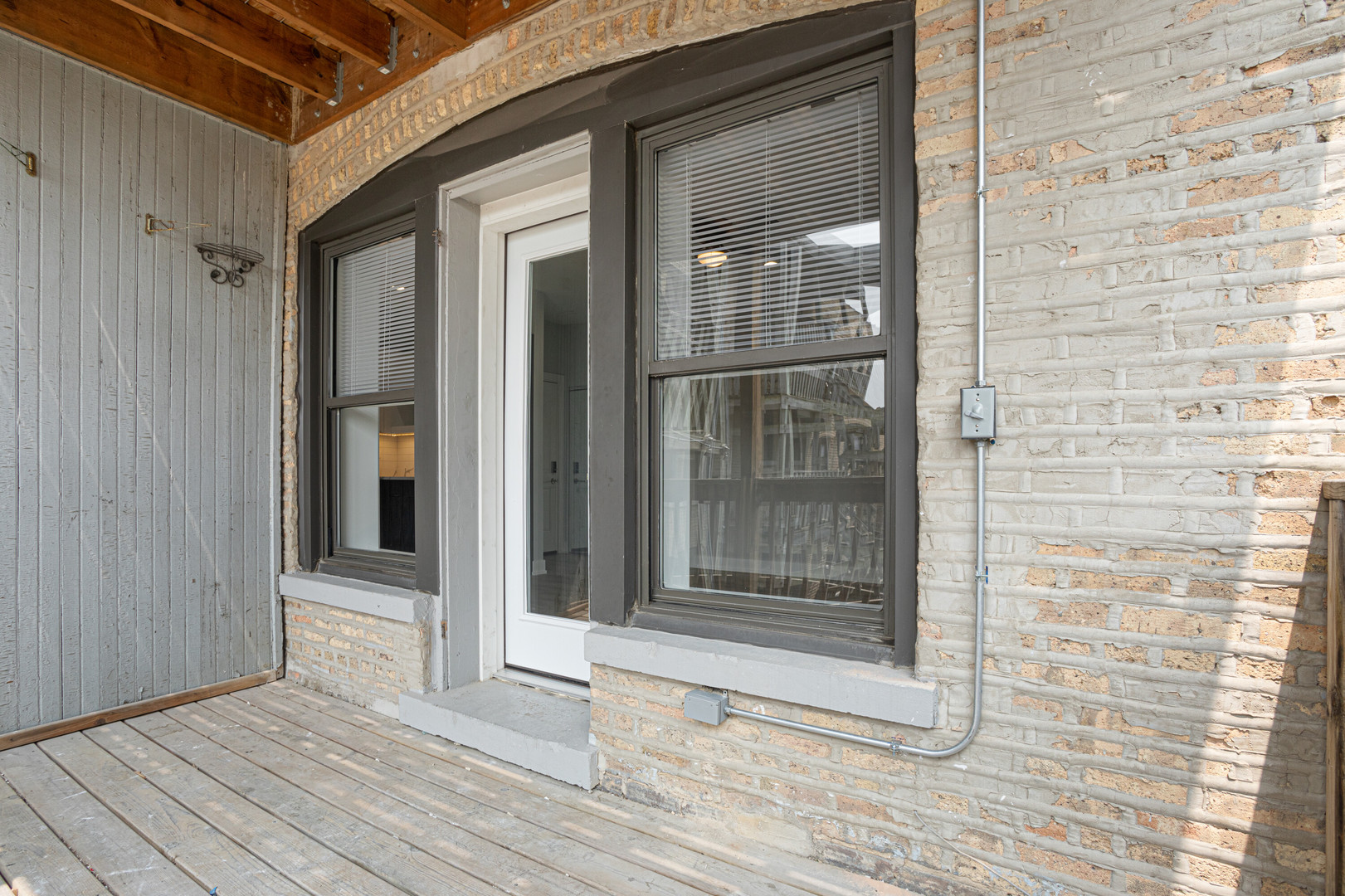1243 W Morse Avenue Unit: 3