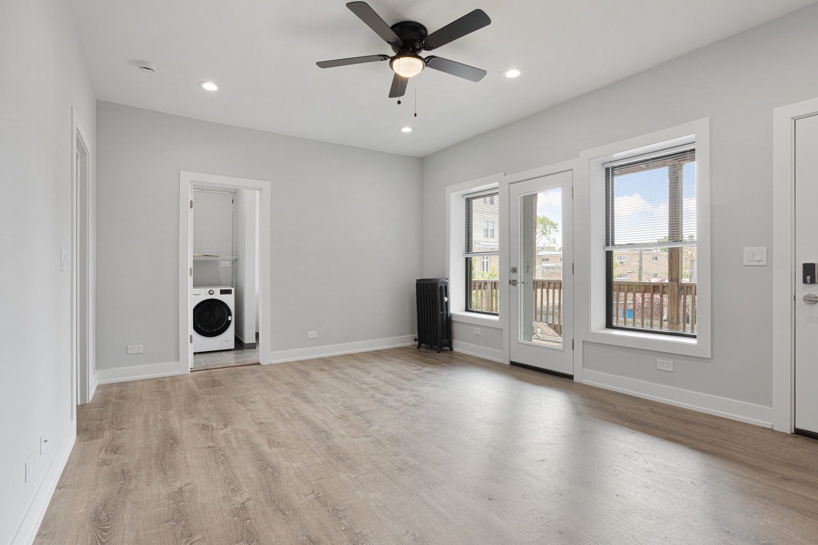 1243 W Morse Avenue Unit: 3