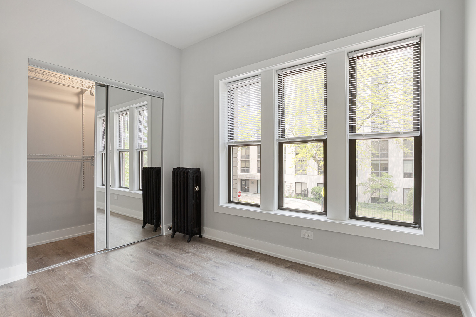 1243 W Morse Avenue Unit: 3