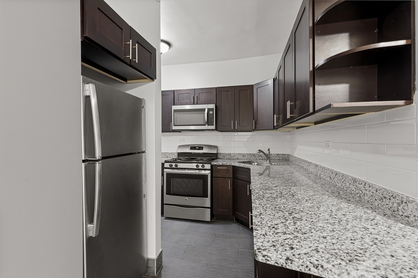 6110 N Winthrop Avenue Unit: 1W