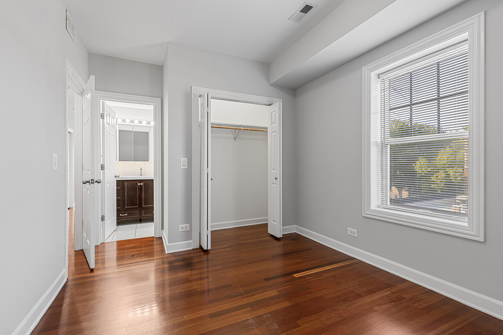 7367 N Ashland Boulevard Unit: 3
