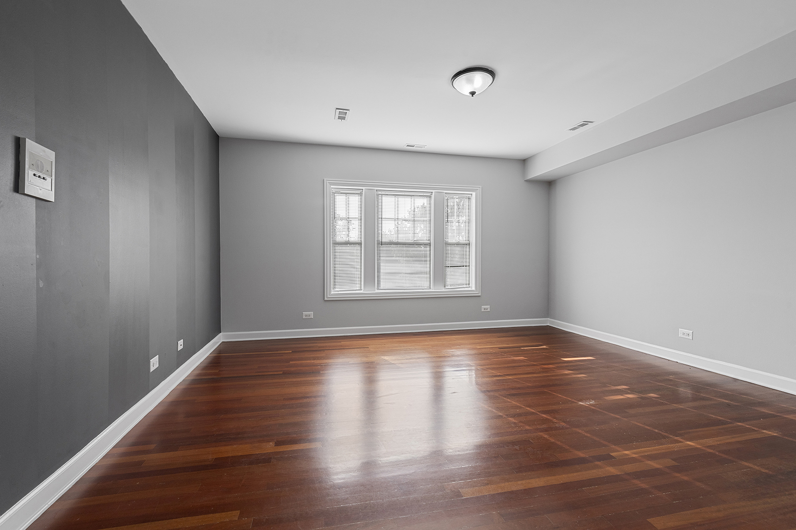 7367 N Ashland Boulevard Unit: 3