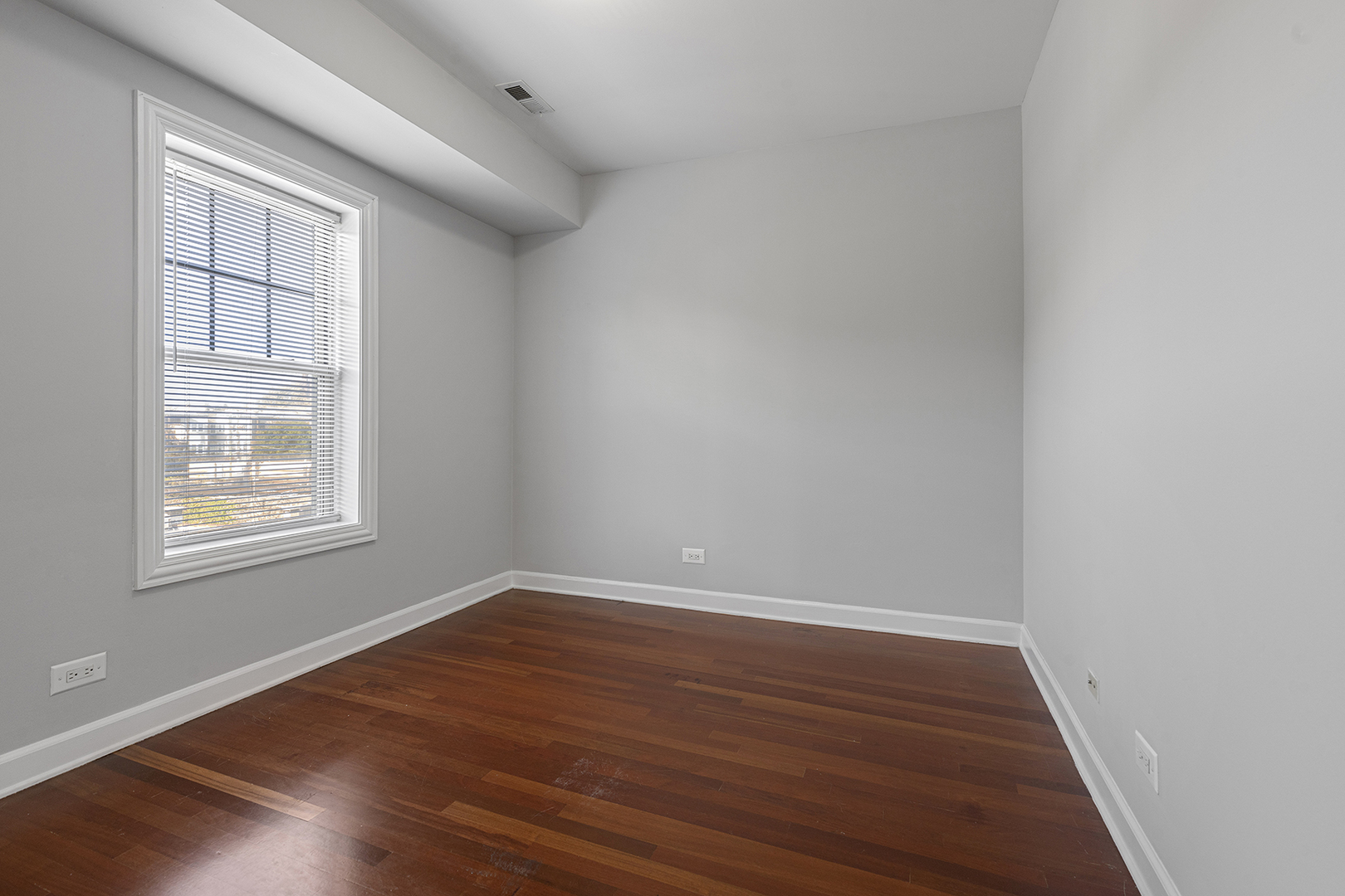 7367 N Ashland Boulevard Unit: 3