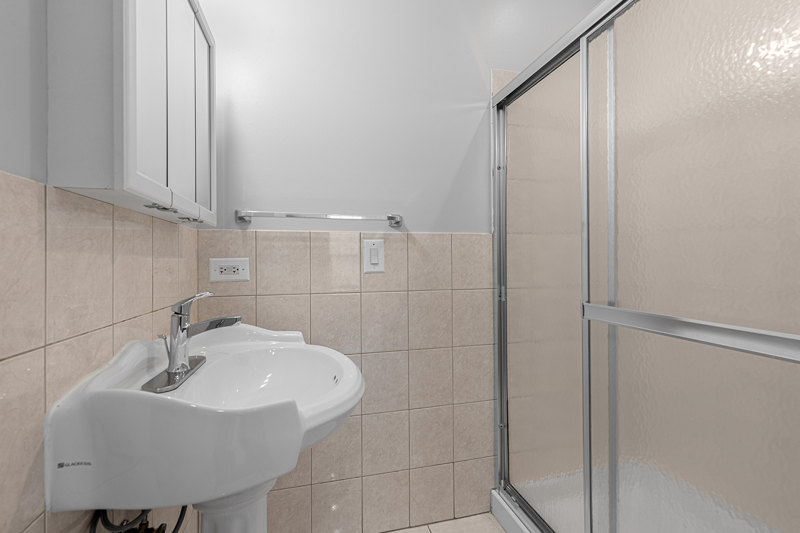 7367 N Ashland Boulevard Unit: 3