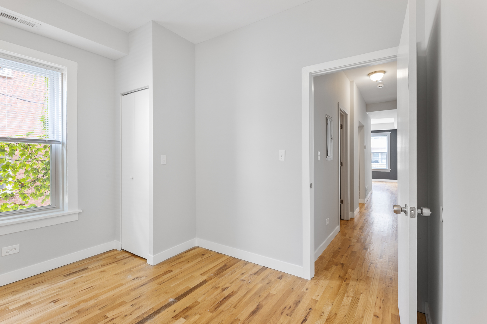 7456 N Greenview Avenue Unit: 3C