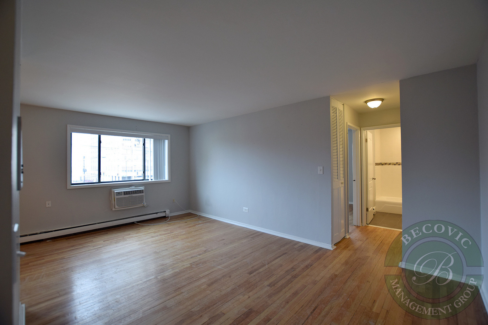 6201 N Kenmore Avenue Unit: 412