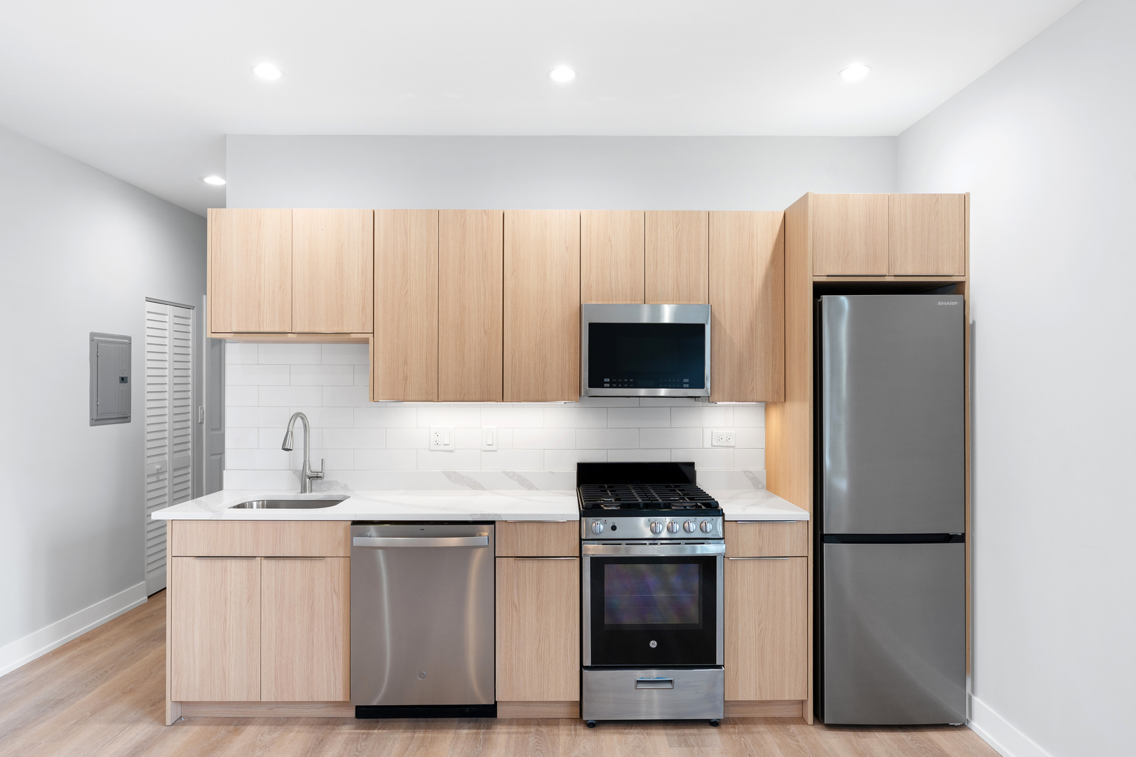 1546 W JONQUIL Terrace Unit: 308