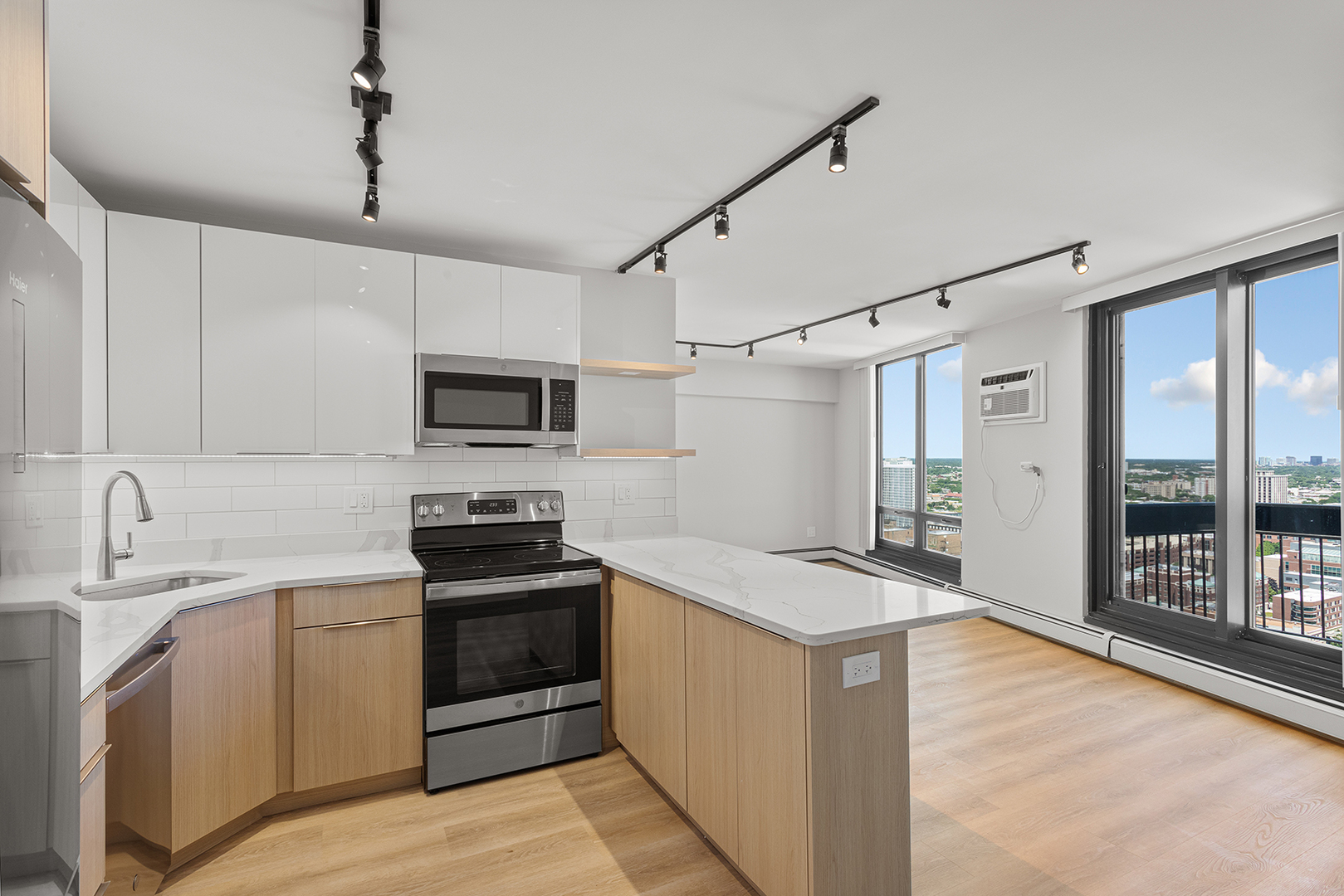 6166 N Sheridan Road Unit: 6C