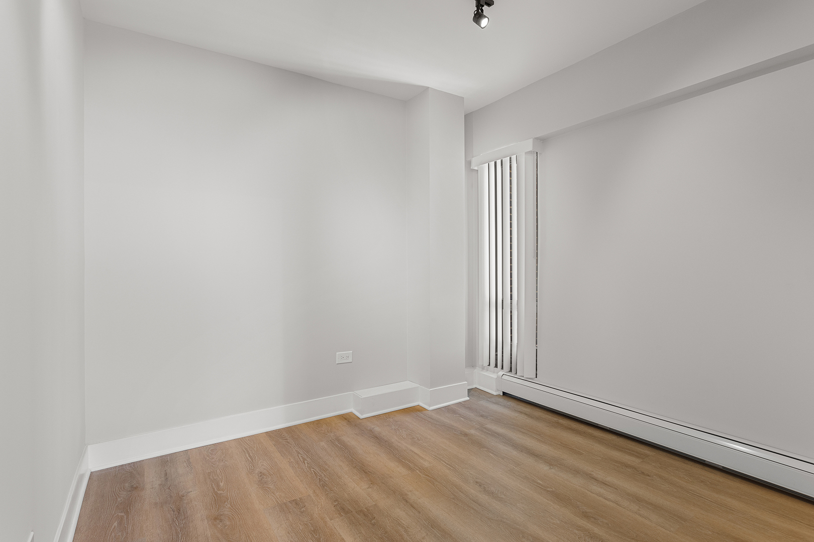 6166 N Sheridan Road Unit: 6C