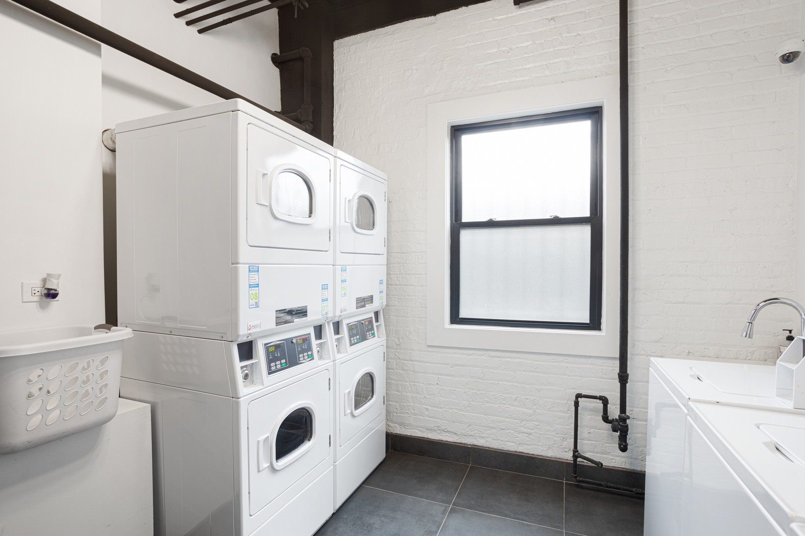 6026 N Winthrop Avenue Unit: 5B