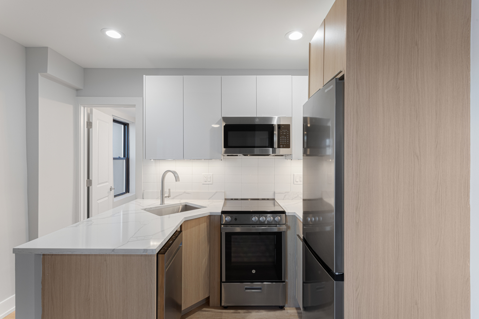 6026 N Winthrop Avenue Unit: 5B