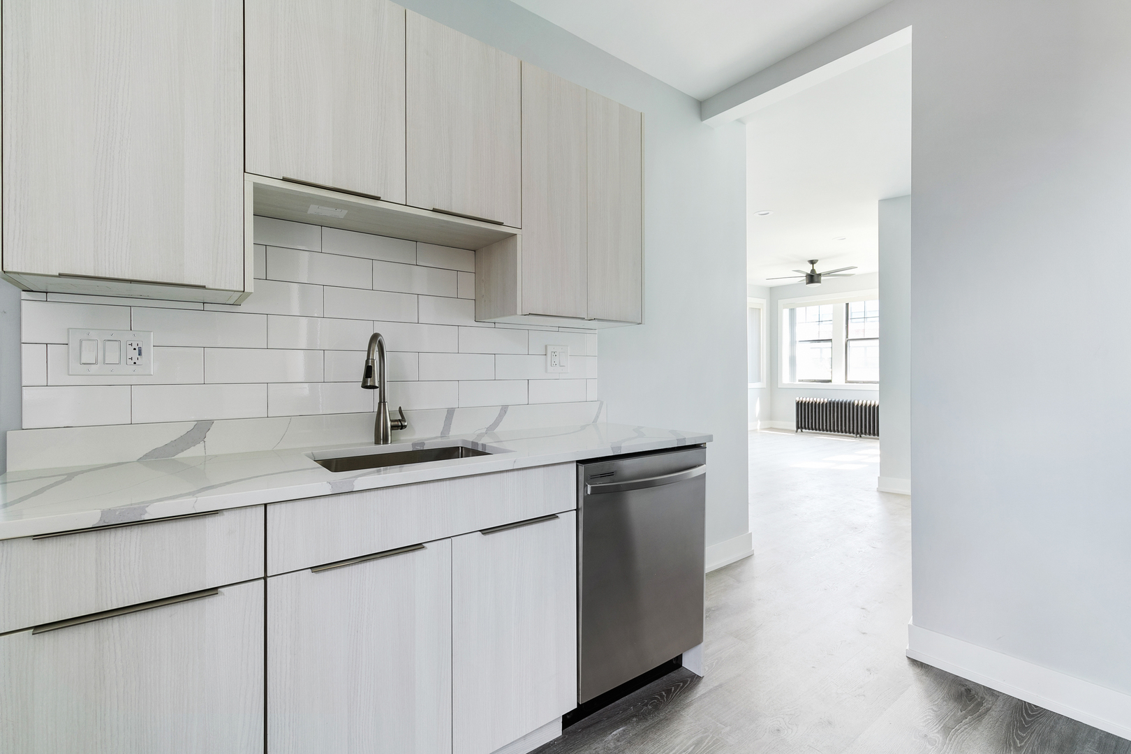 7618 N Eastlake Terrace Unit: 3
