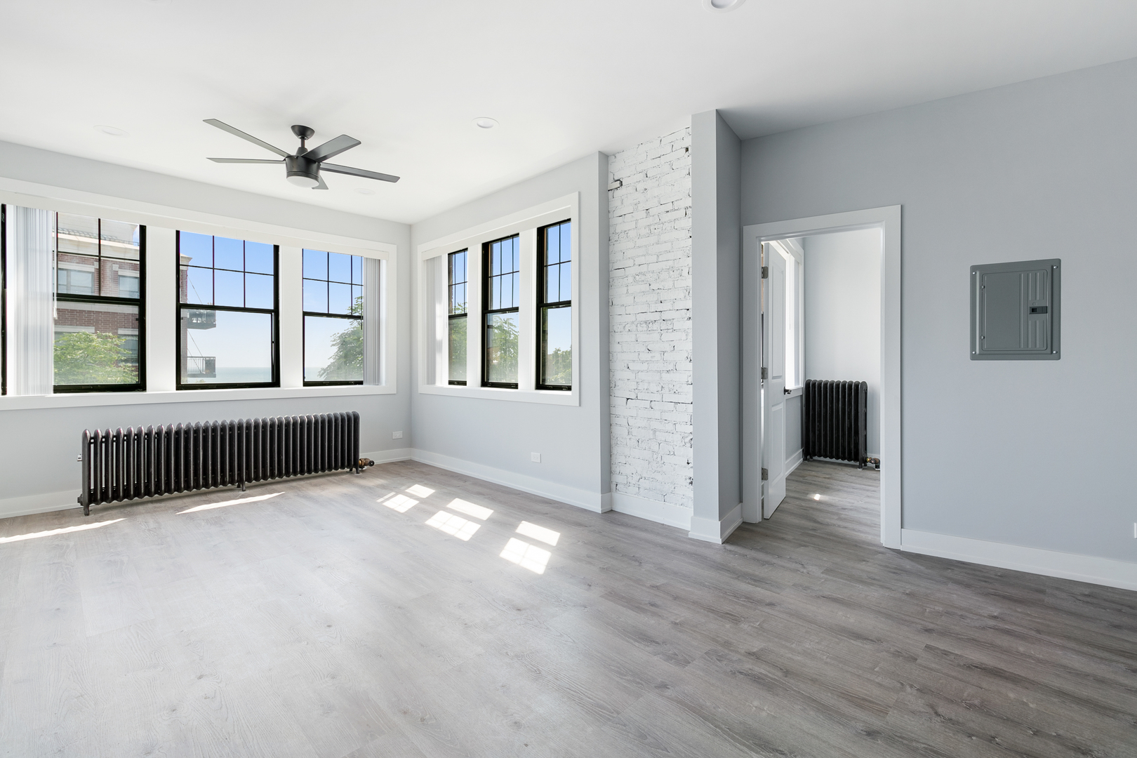 7618 N Eastlake Terrace Unit: 3