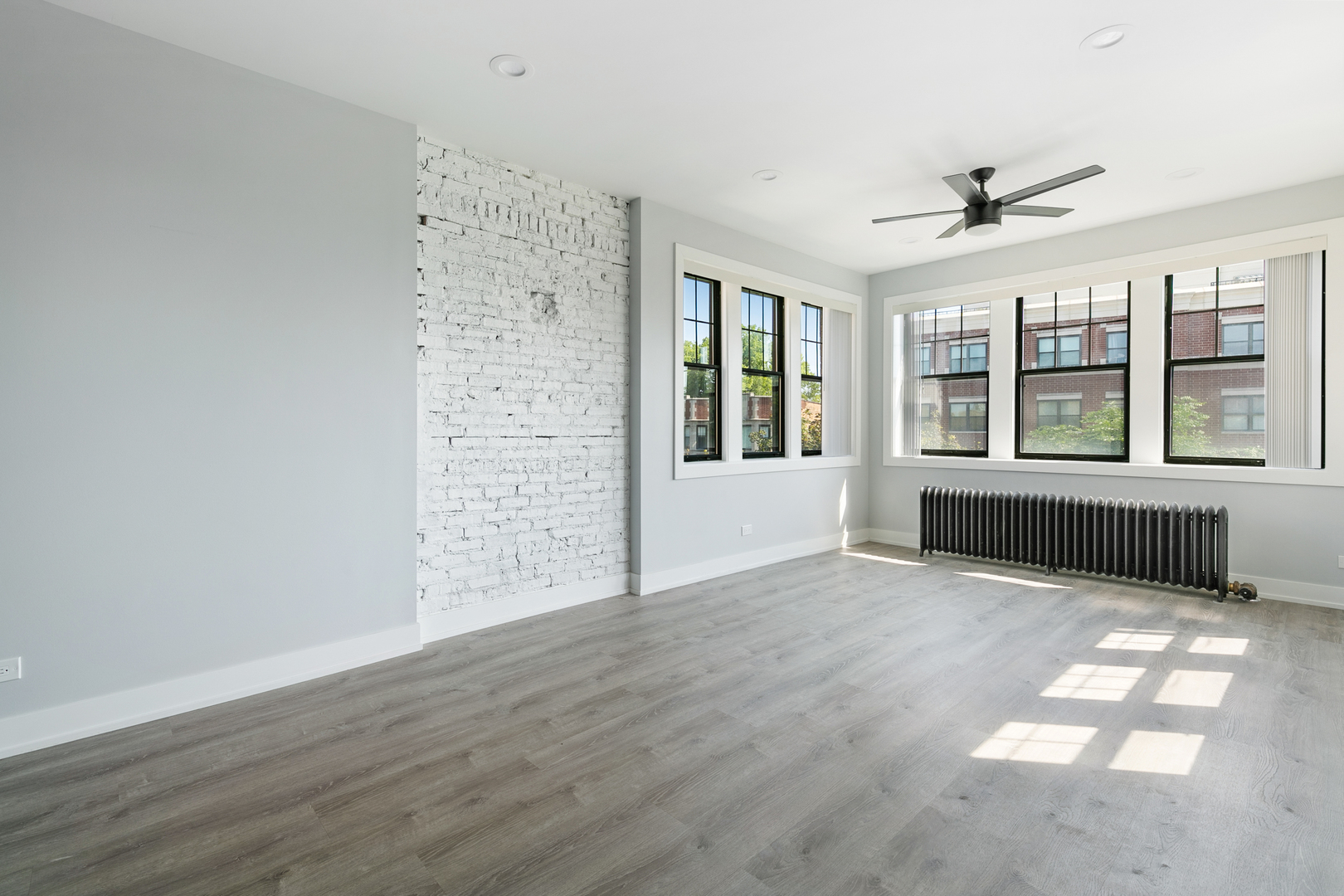 7618 N Eastlake Terrace Unit: 3
