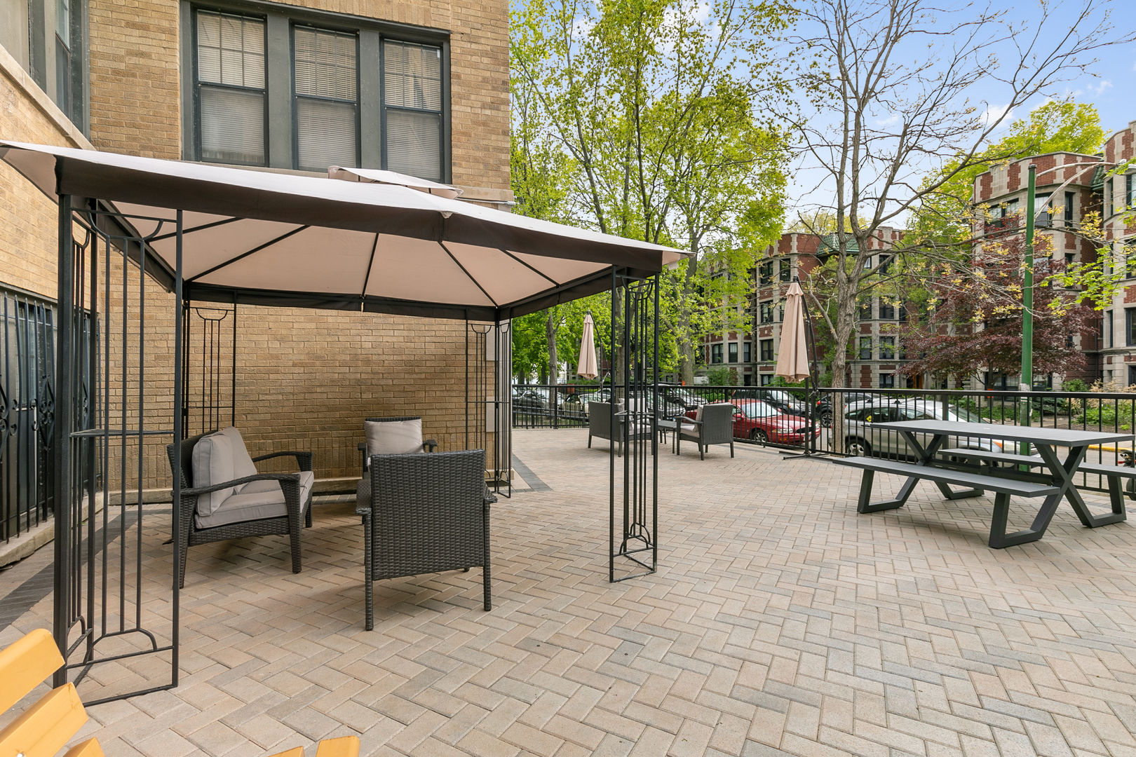 7618 N Eastlake Terrace Unit: 3