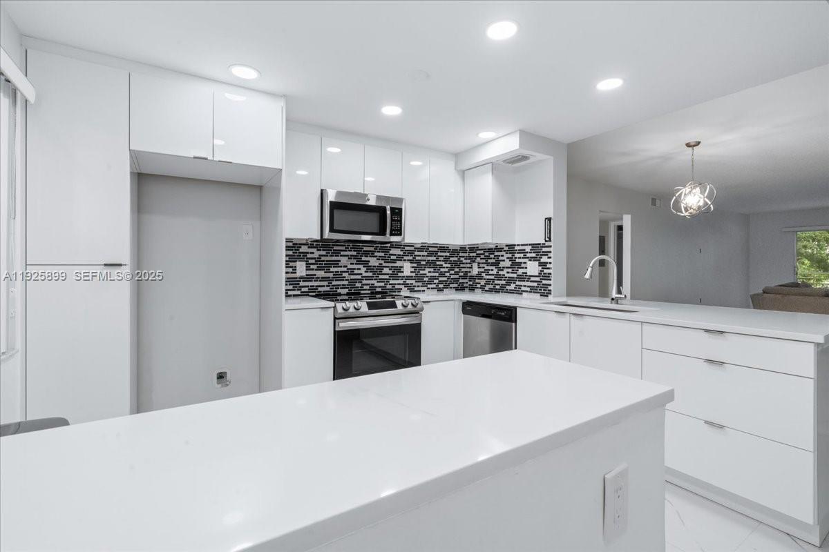 2303 Lucaya Lane E2