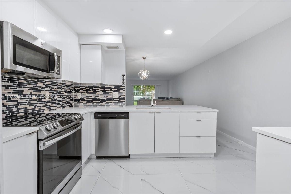 2303 Lucaya Lane E2