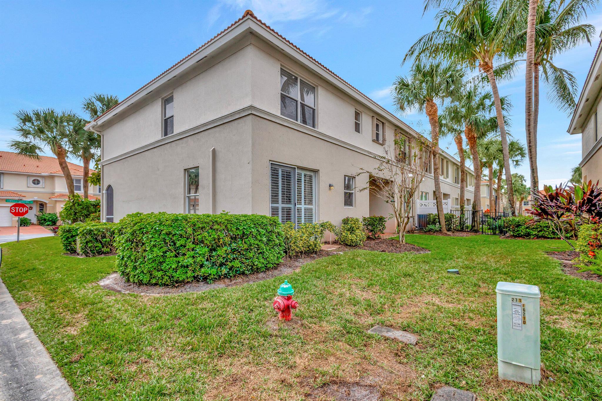 6110 Seminole Gardens Circle