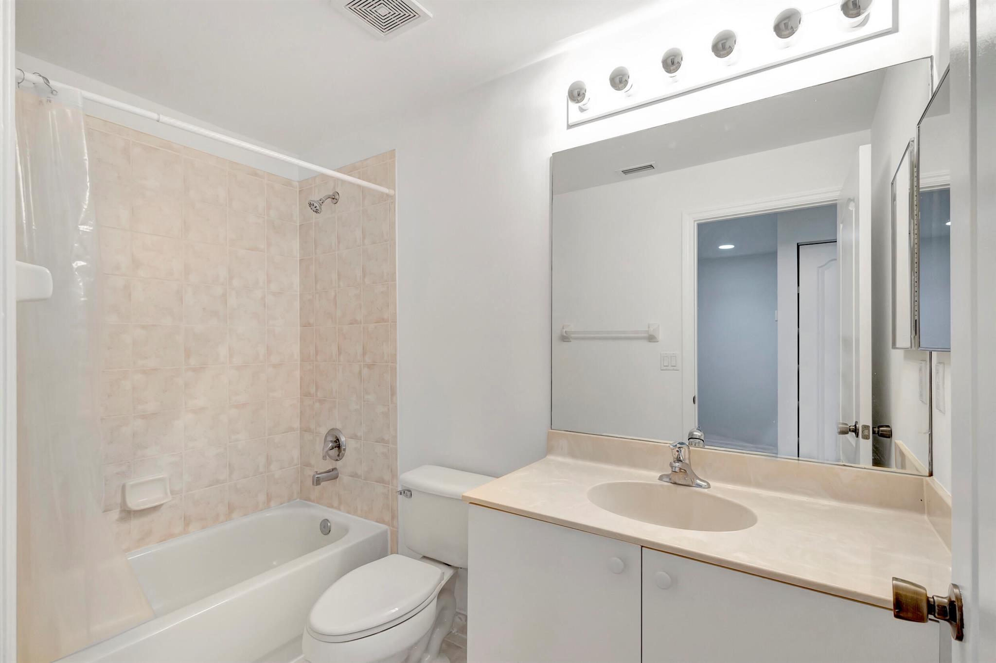 6110 Seminole Gardens Circle