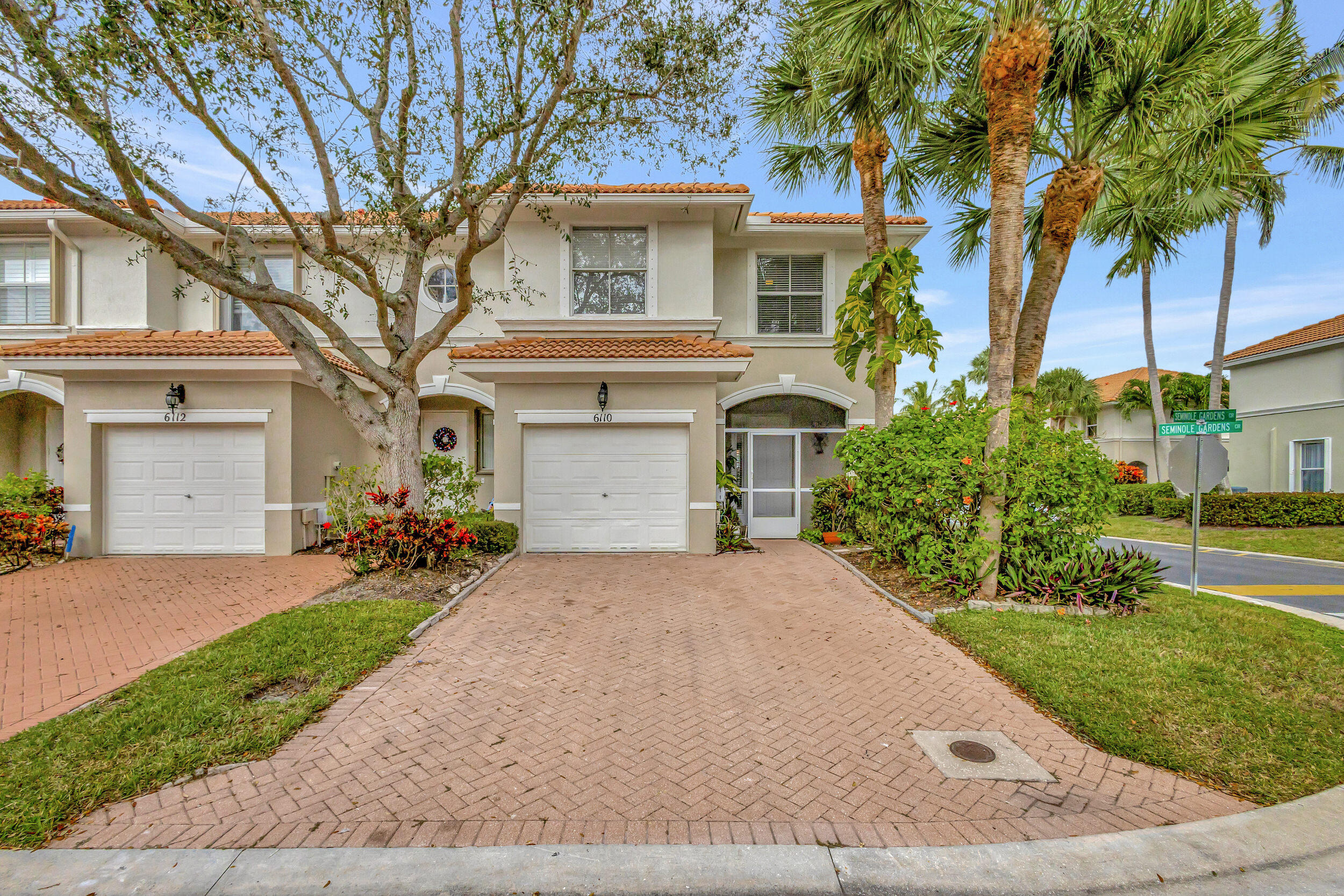 6110 Seminole Gardens Circle
