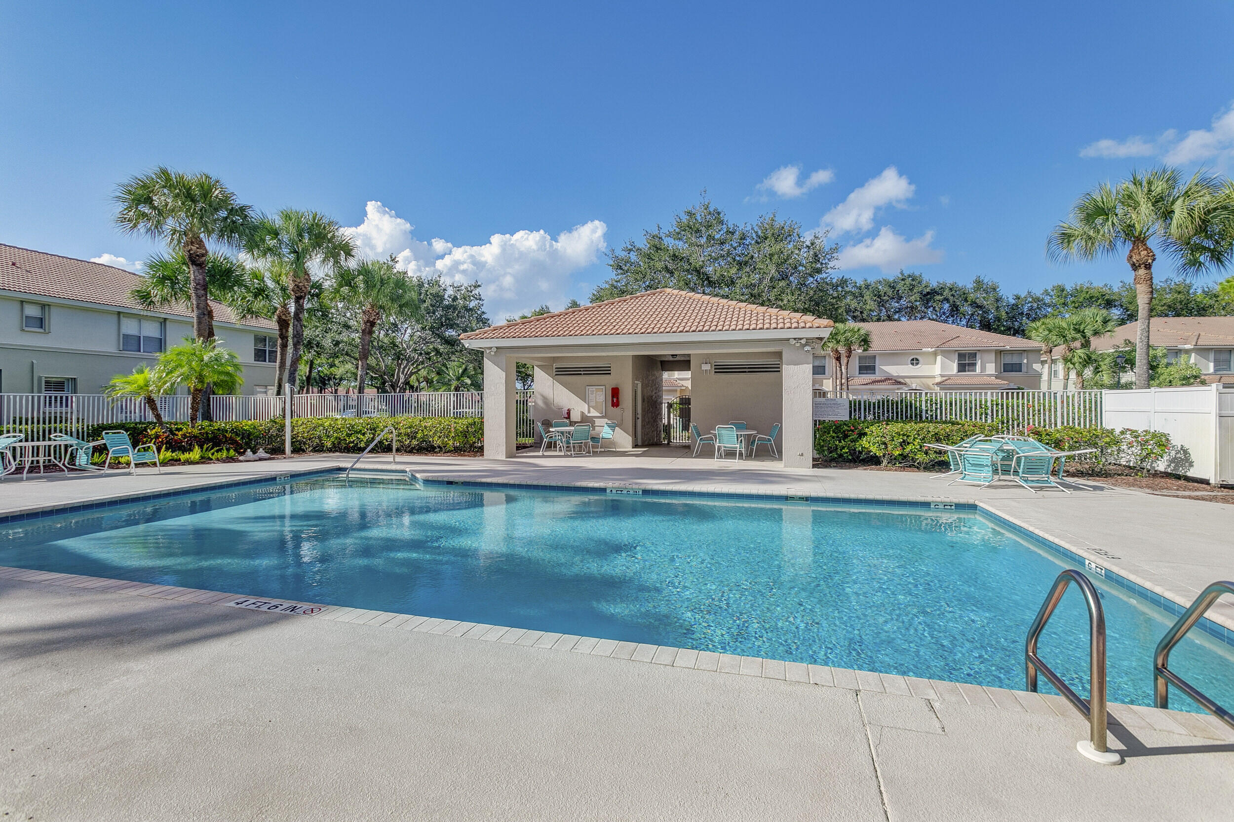 6110 Seminole Gardens Circle