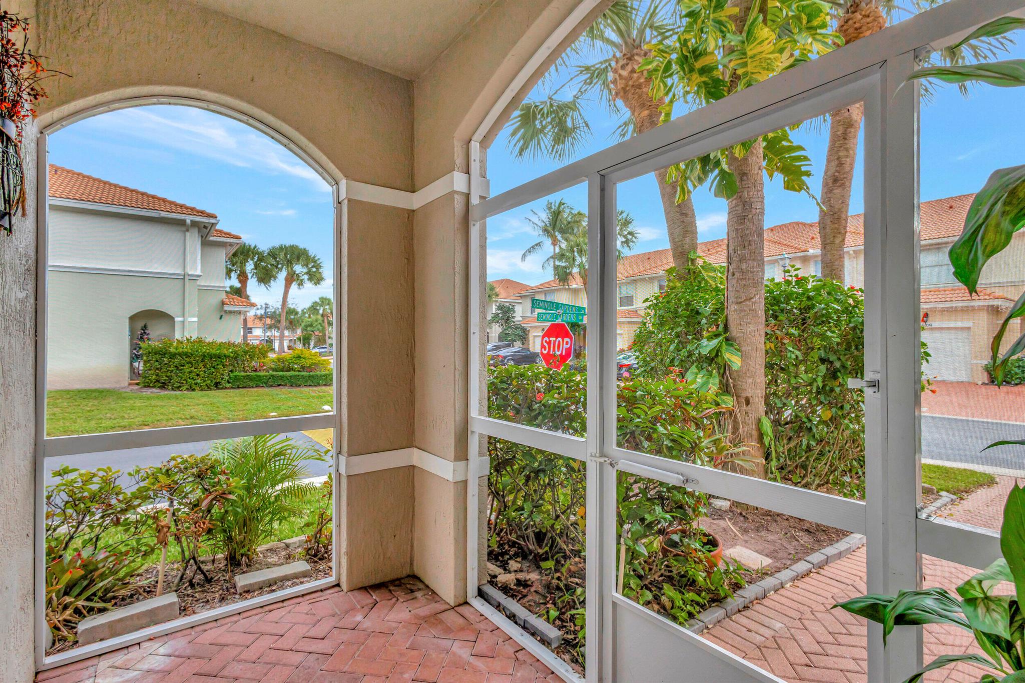 6110 Seminole Gardens Circle